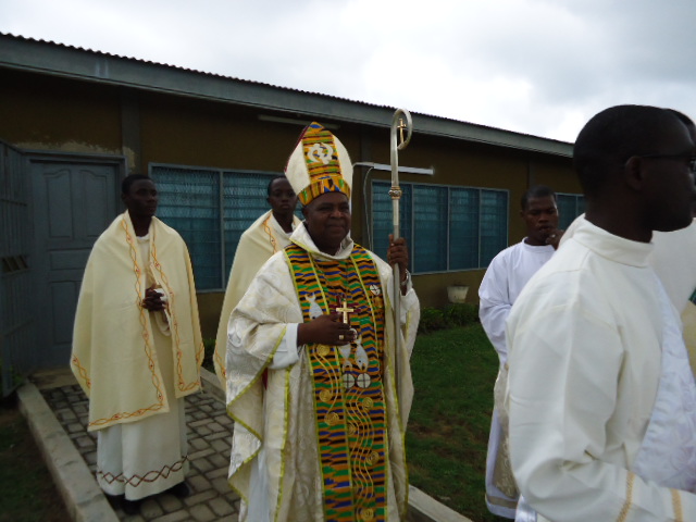 Bishop Vincent Boi-Nai, peace broker in Ghana, will share his experience in Perth.