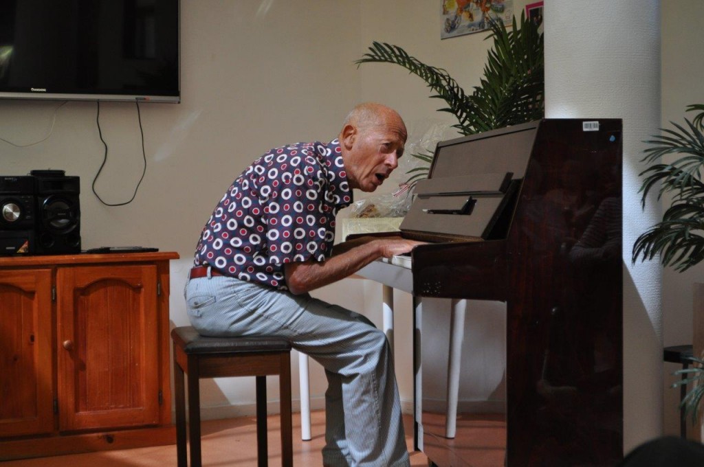 Mr Helfgott, whose life was dramatised in the award-winning 1996 Australian movie Shine, performed a 45-minute mini-concert for MercyCare residents in the atrium of the organisation’s Wembley Residential Aged Care facility on Friday, 6 March.  PHOTO: Supplied