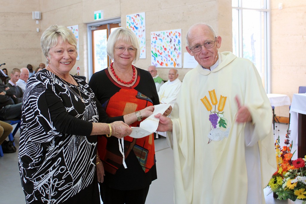 Fr Geoff Aldous, who last weekend celebrated his 50th anniversary of priestly ordination, with his two sisters, Wendy Murphy (left) and Jill Stinson. PHOTO: Leanne Joyce