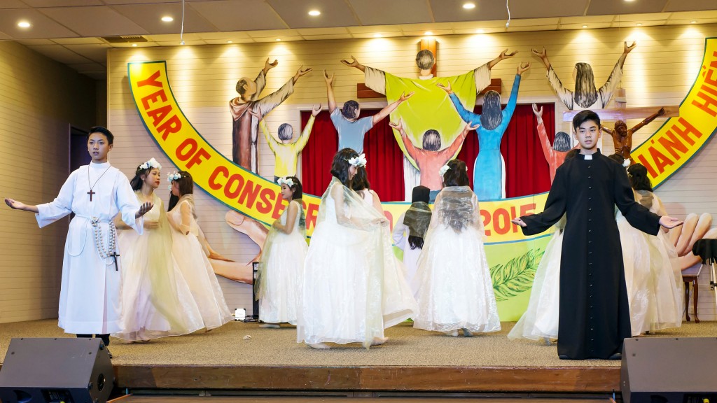 As part of the entertainment for the day, staged plays representing the beauty of religious life were put on by young members of the Vietnamese Catholic Community. Photo: Supplied.