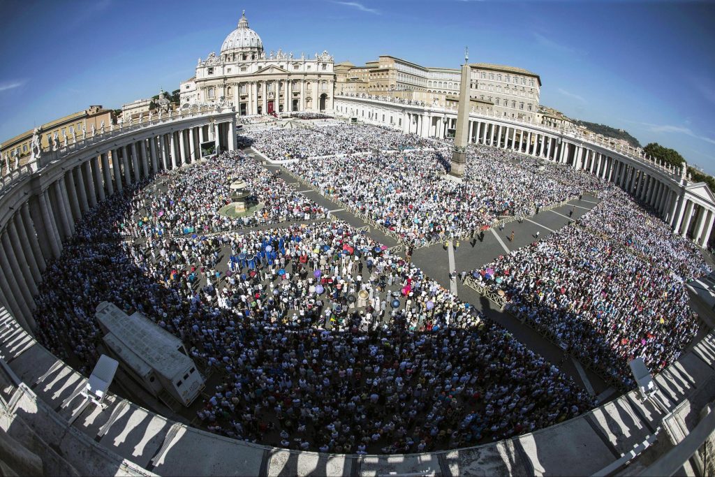 View of St Peter’s Square at the Vatican during the Canonisation Mass of Mother Teresa on 4 September, 2016. Photo: CNS/Angelo Carconi