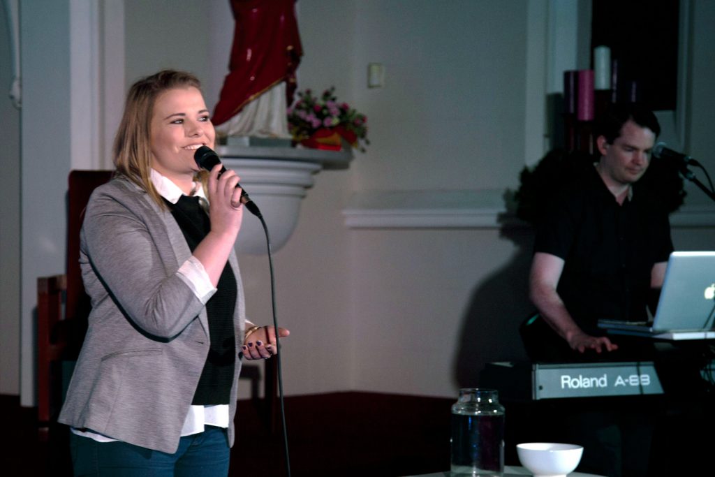 Singer Steph Ryan leads the praise and worship at Advent Mission. Photo: Supplied