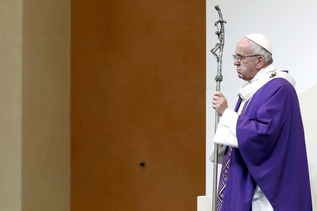The Cross is a sign of God's love for humankind and not just an emblem of Christianity or a piece of jewellery to display, Pope Francis said during his morning Mass at Domus Sanctae Marthae on 4 April. Photo:CNS/Alessandro Garofalo, Reuters
