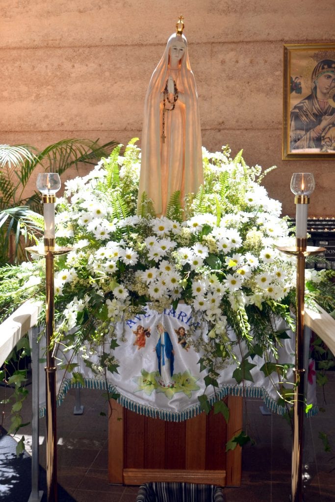 To celebrate the 100th anniversary of Our Lady's Miracle of the Sun at Fatima, parishioners from Canning Vale Parish St Emilie's Catholic Church on 14 October took to the streets to pay homage to Our Lady. Photo: Supplied.