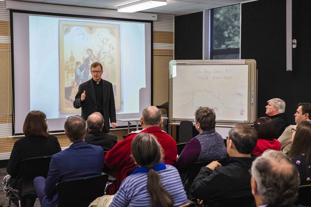 Dr Zollner elaborates on the temporal patterns of offending as indicated by the data collected during his research. Photo: Eric Martin.