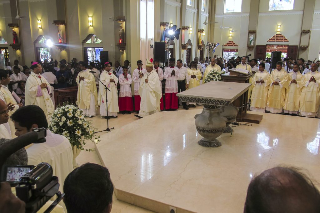 Cardinal Ranjith celebrating Mass at St Sebastian's Church in Katuwapitiya, Negombo, after the 2019 Easter Attacks. The Cardinal has been critical of Sri Lankan authorities saying that by ignoring intelligence reports they failed to prevent the pre-planned attacks. Photo: Bartek Zytkowiak/Aid to the Church in Need.