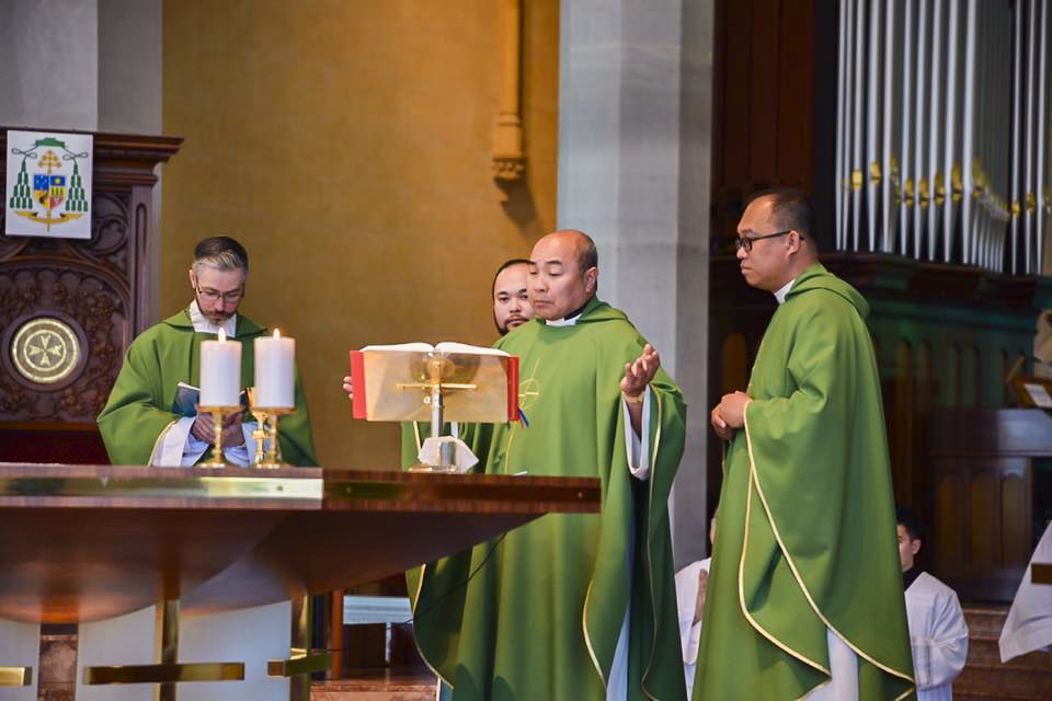 Fr Conor Steadman, Fr Garner Vergara, Fr Elver Delicano, and Fr Leonard Guiang OSM say Mass at St Mary’s Cathedral on 21 September 2019. Photo: Sourced.